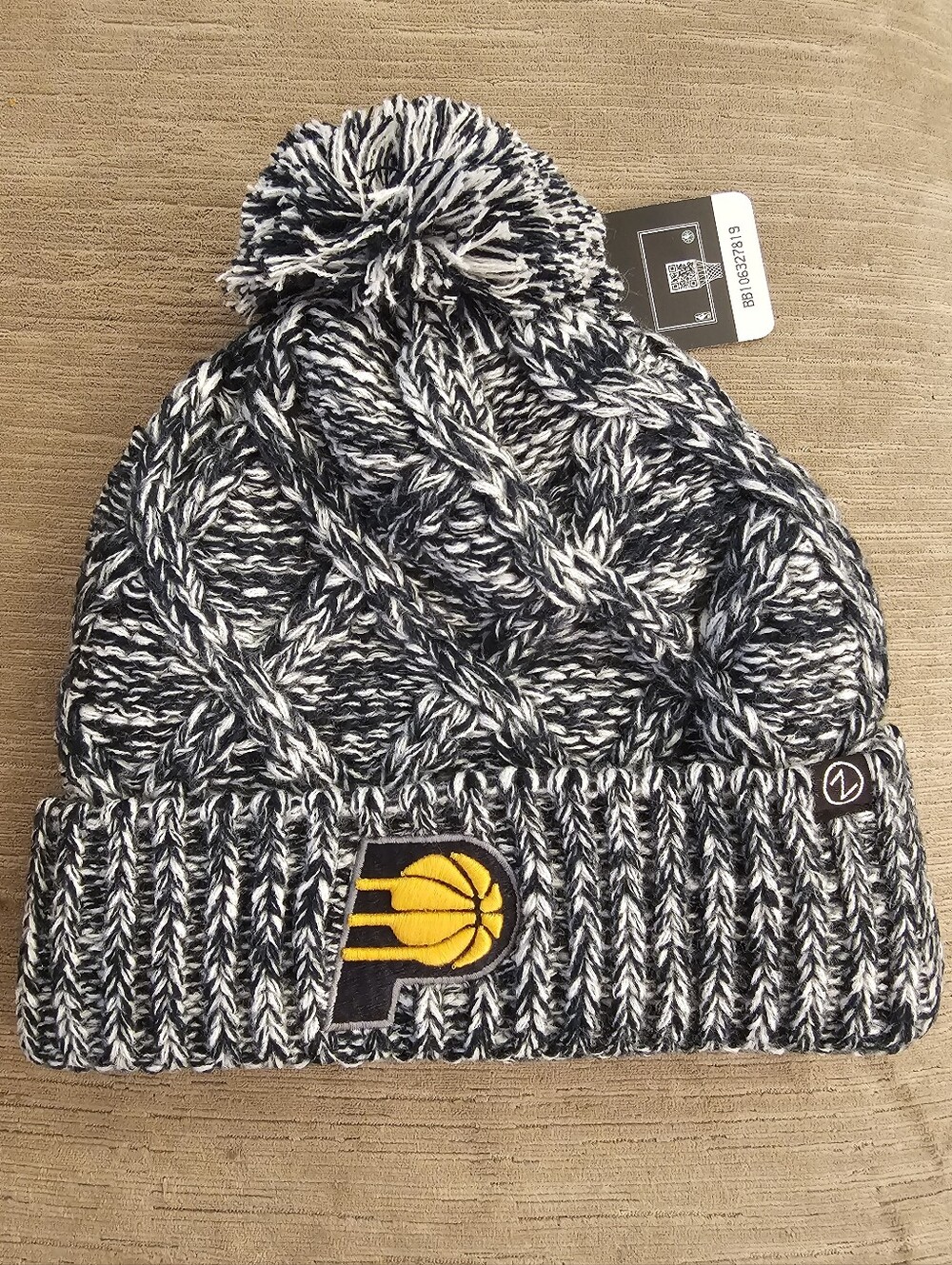 NWT Zephyr Indiana Pacers NBA Cable Knit Pom Beanie | One Size